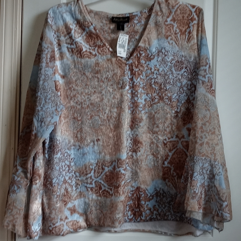 Women blouse